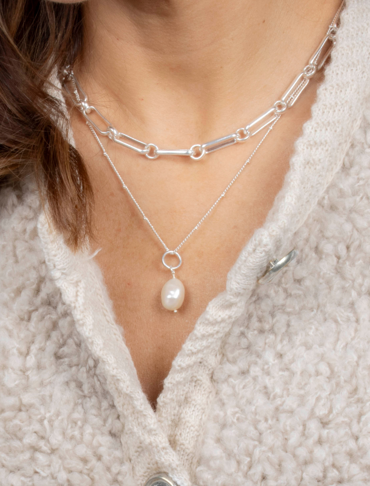 Jean Waterproof Baroque Pearl Necklace - Silver Plated Stainless Steel - Image 2