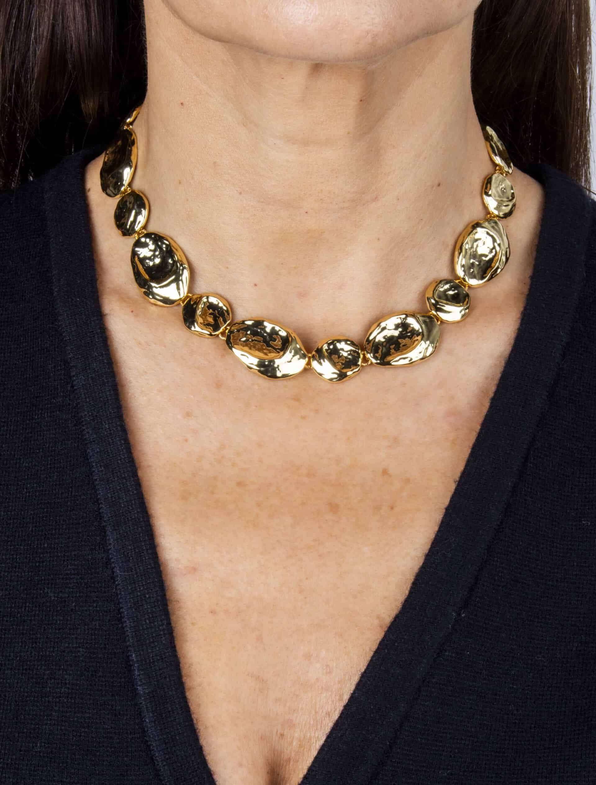 Freda Hammered Short Necklace - Gold Plated - Image 2