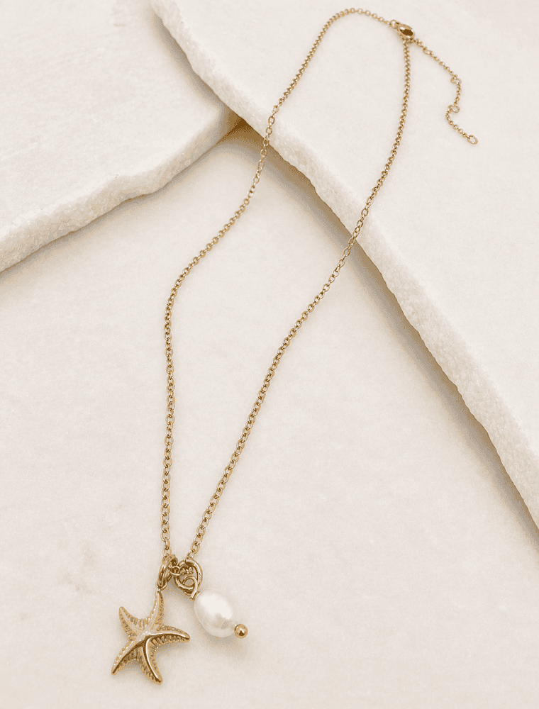 Emma waterproof necklace with starfish and pearl charms-18k gold plated stainless steel.