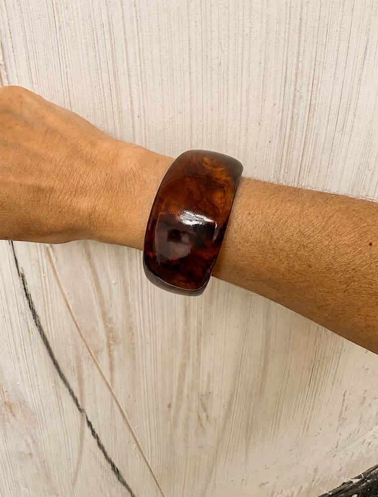 Simone resin bangle-Brown. - Image 2
