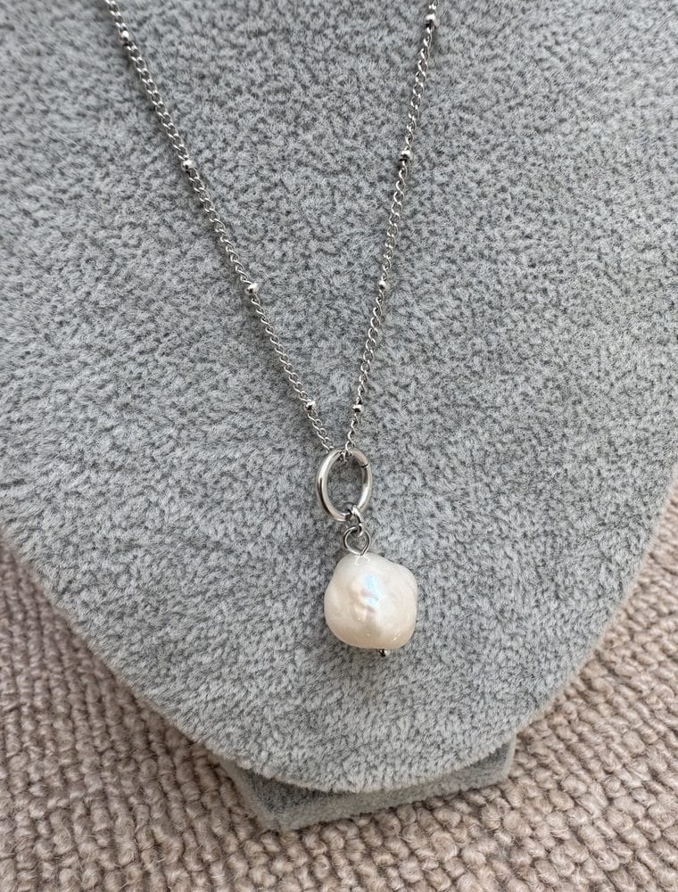 Sample Sale No.30-Waterproof chain with freshwater pearl charm. - Image 2